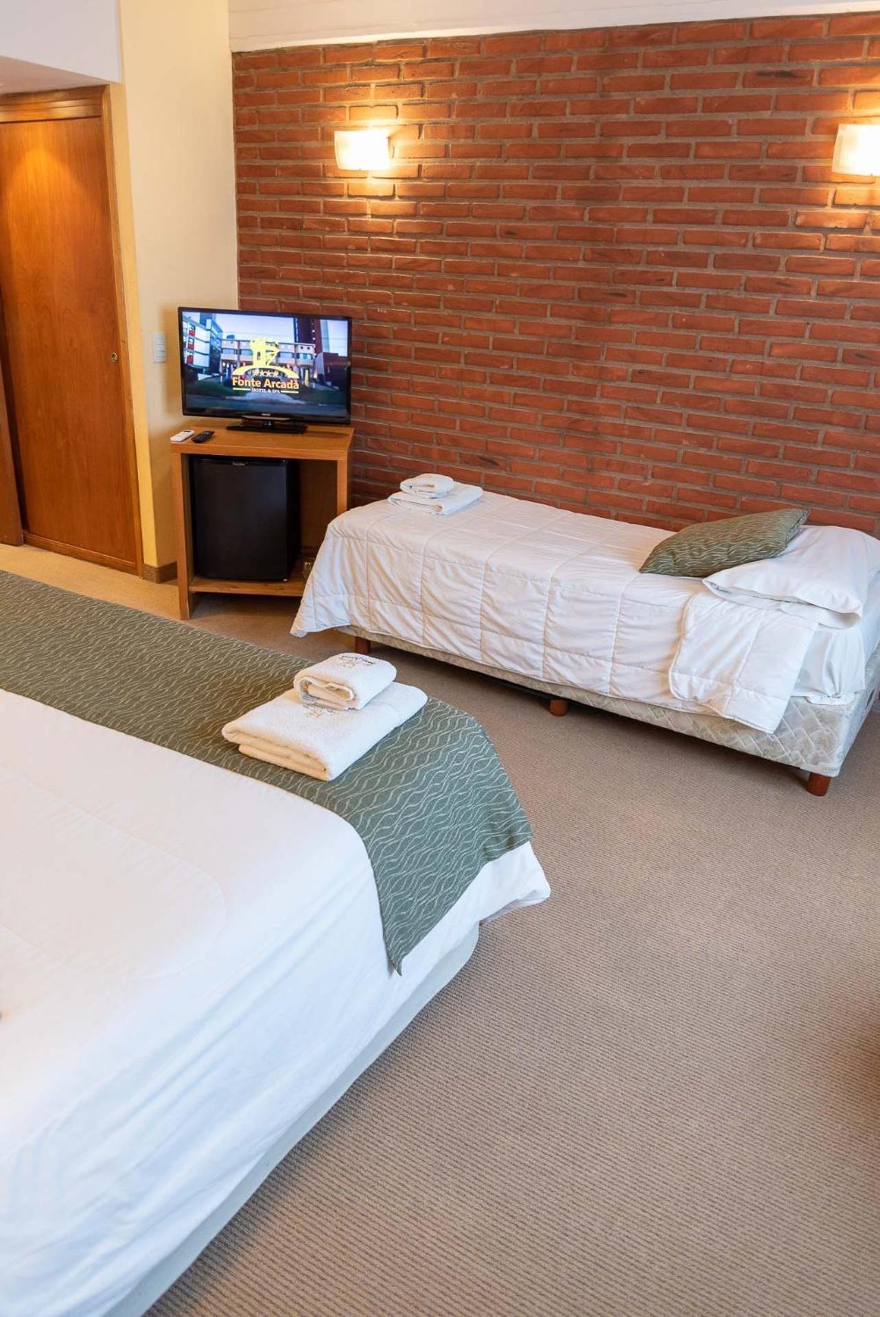 Hotel Fonte Arcada Villa Gesell Habitación foto